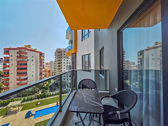 استئجار شقة مريحة 1 + 1 مع بنية تحتية غنية في قلب محمودلار