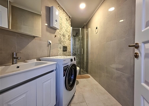 استئجار شقة مريحة 1 + 1 مع بنية تحتية غنية في قلب محمودلار