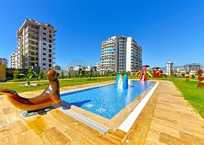 استئجار شقة مريحة 1 + 1 مع بنية تحتية غنية في قلب محمودلار