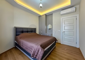 استئجار شقة مريحة 1 + 1 مع بنية تحتية غنية في قلب محمودلار