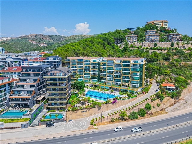 شقة مطلة على البحر في مجمع سكني ببنية تحتية متميزة شقة مطلة على البحر في مجمع سكني ببنية تحتية متميزة