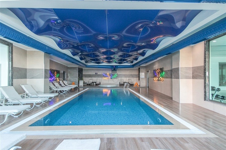 شقة مطلة على البحر في مجمع سكني ببنية تحتية متميزة شقة مطلة على البحر في مجمع سكني ببنية تحتية متميزة