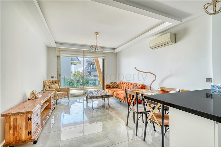 شقة مطلة على البحر في مجمع سكني ببنية تحتية متميزة شقة مطلة على البحر في مجمع سكني ببنية تحتية متميزة