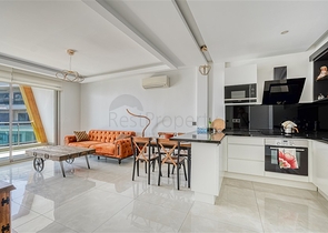 شقة مطلة على البحر في مجمع سكني ببنية تحتية متميزة شقة مطلة على البحر في مجمع سكني ببنية تحتية متميزة