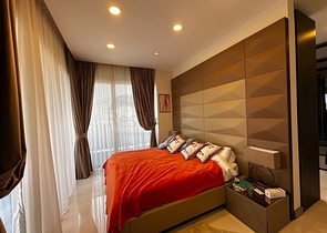 دوبلكس واسع على البحر في مجمع متميز-لخبراء مستوى معيشة مرتفع