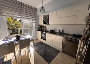 شقة مفروشة واسعة للعيش في وسط أوبا