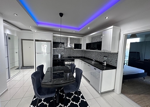 شقة مفروشة مريحة بالقرب من البحر في منطقة كيستيل الخضراء