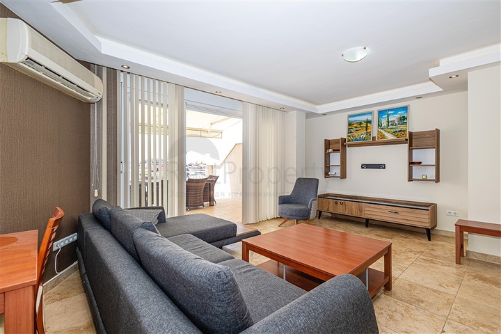 شقة فسيحة 2 + 1 في مجمع مع بنية تحتية متطورة في منطقة جيكجيلي