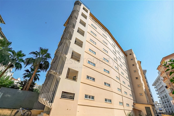 شقة 2+1 في منطقة شاطئ كليوباترا-وسط ألانيا وعلى مسافة قريبة من البحر