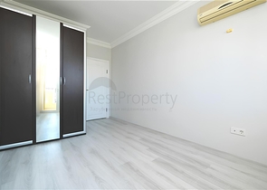 شقة 2+1 في منطقة شاطئ كليوباترا-وسط ألانيا وعلى مسافة قريبة من البحر