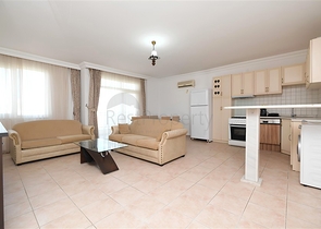 شقة مريحة 2 + 1 في وسط كليوباترا-على مسافة قريبة من الشاطئ وراحة الحياة الحضرية