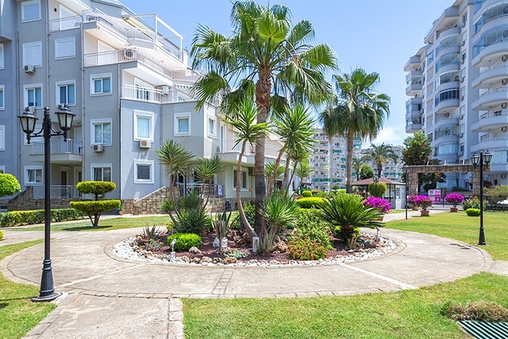 شقة فسيحة 2 + 1 في مجمع جيد الصيانة في منطقة سيكجيلي-الراحة والراحة مدى الحياة