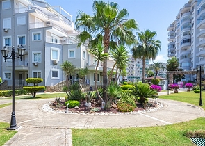 شقة فسيحة 2 + 1 في مجمع جيد الصيانة في منطقة سيكجيلي-الراحة والراحة مدى الحياة