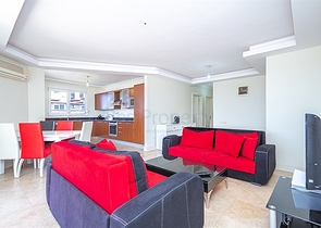 شقة فسيحة 2 + 1 في مجمع جيد الصيانة في منطقة سيكجيلي-الراحة والراحة مدى الحياة