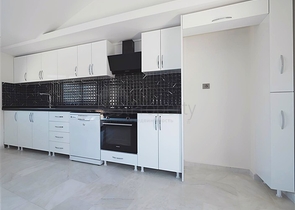 بنتهاوس مفروشة واسعة مع تراسات في وسط ألانيا