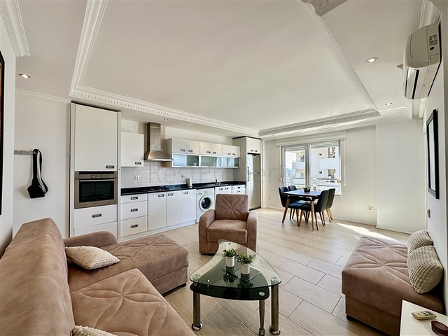 شقة مريحة مفروشة 1 + 1 مع إطلالات بانورامية في منطقة سيكجيلي