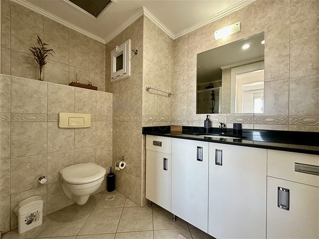 شقة مريحة مفروشة 1 + 1 مع إطلالات بانورامية في منطقة سيكجيلي