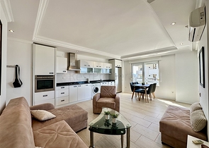 شقة مريحة مفروشة 1 + 1 مع إطلالات بانورامية في منطقة سيكجيلي