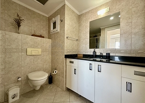 شقة مريحة مفروشة 1 + 1 مع إطلالات بانورامية في منطقة سيكجيلي