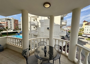 شقة فسيحة مفروشة 2 + 1 على بعد 150 متر فقط من البحر في منطقة أوبا