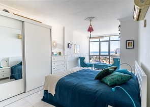 شقة مشرقة مع إطلالات بانورامية على البحر في منطقة توسمور