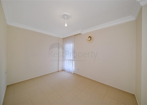 شقة مريحة وحديثة في مجمع مرموق