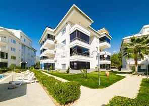 شقة مريحة وحديثة في مجمع مرموق