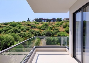 شقة فسيحة مفروشة 3 + 1 مع بنية تحتية غنية في مجمع سكني حديث