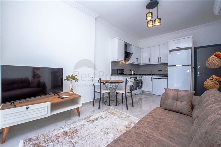 شقة مريحة مفروشة 1 + 1 في مجمع حديث مع بنية تحتية على مستوى المنتجع