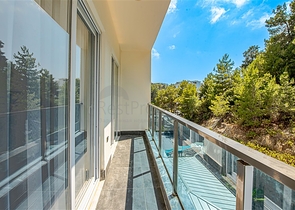 شقة مريحة مفروشة 1 + 1 في مجمع حديث مع بنية تحتية على مستوى المنتجع