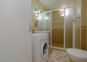 شقة حديثة في مجمع مع بنية تحتية غنية في وسط المدينة