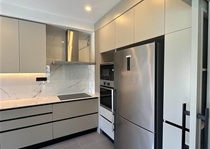 نقدم شقة فاخرة في أرقى منطقة في أنطاليا / كونيالتي