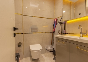 شقة حديثة على بعد خطوة واحدة من البحر-الراحة والأناقة في محمودلار