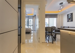 شقة حديثة على بعد خطوة واحدة من البحر-الراحة والأناقة في محمودلار