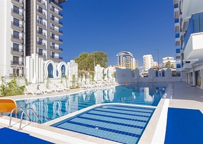 شقة حديثة على بعد خطوة واحدة من البحر-الراحة والأناقة في محمودلار