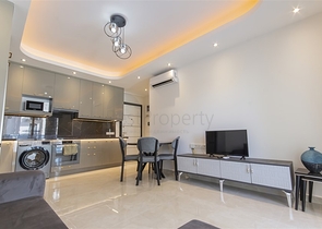 شقة حديثة على بعد خطوة واحدة من البحر-الراحة والأناقة في محمودلار