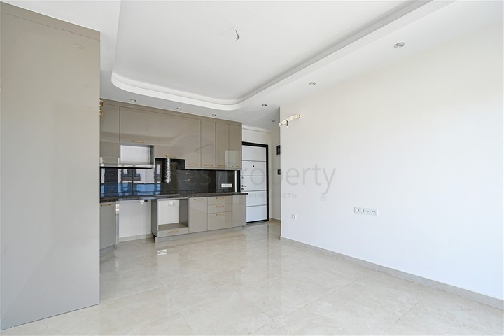 شقة أنيقة مع بنية تحتية كاملة في وسط محمودلار