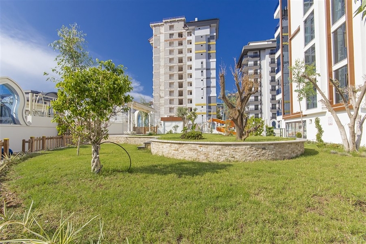 شقة أنيقة مع بنية تحتية كاملة في وسط محمودلار