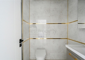 شقة أنيقة مع بنية تحتية كاملة في وسط محمودلار