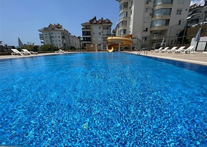 شقة مريحة 1 + 1 في مجمع سكني حديث مع بنية تحتية غنية