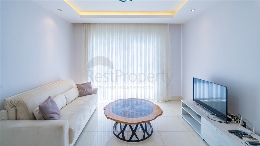 شقة حديثة 1 + 1 في مجمع سكني مع بنية تحتية غنية عن طريق البحر