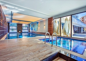 شقة حديثة 1 + 1 في مجمع سكني مع بنية تحتية غنية عن طريق البحر