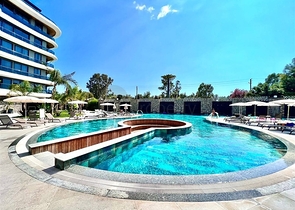 شقق فاخرة مطلة على البحر في أحد أفضل المجمعات في ألانيا