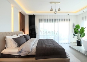 فيلا حديثة مع إطلالة بانورامية على البحر في ألانيا