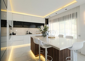 فيلا حديثة مع إطلالة بانورامية على البحر في ألانيا