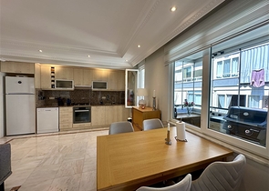 شقة مفروشة مريحة في منطقة أوبا-على بعد 400 متر فقط من البحر