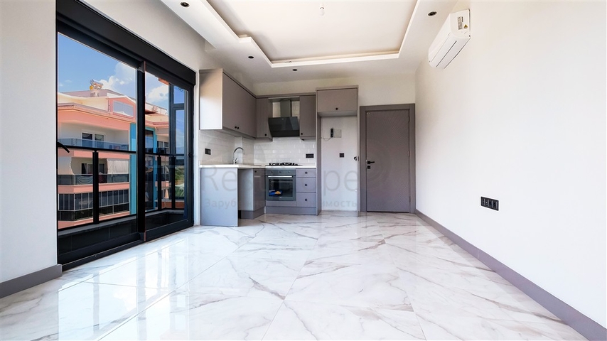 شقة حديثة على البحر ، محاطة بالسلام والراحة