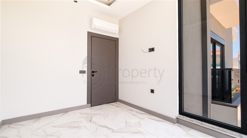 شقة حديثة على البحر ، محاطة بالسلام والراحة