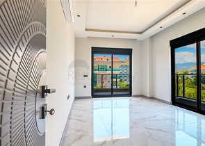 شقة حديثة على البحر ، محاطة بالسلام والراحة