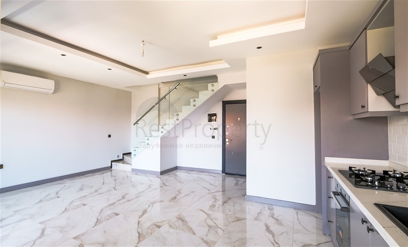 بنتهاوس على البحر مع تراسات واسعة وإطلالات بانورامية